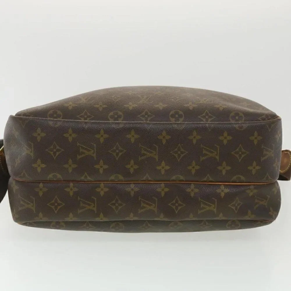 LOUIS VUITTON Monogram Reporter GM Shoulder Bag - Picture 5 of 15